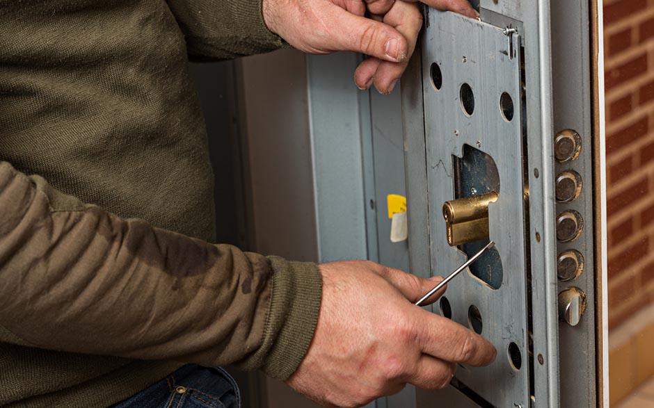 résolu serrurier ouverture de porte Les Clayes-sous-Bois